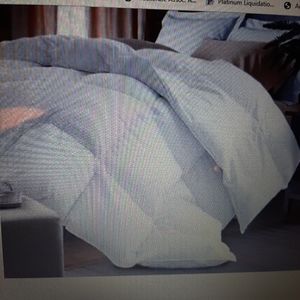 Bedding Comforter.